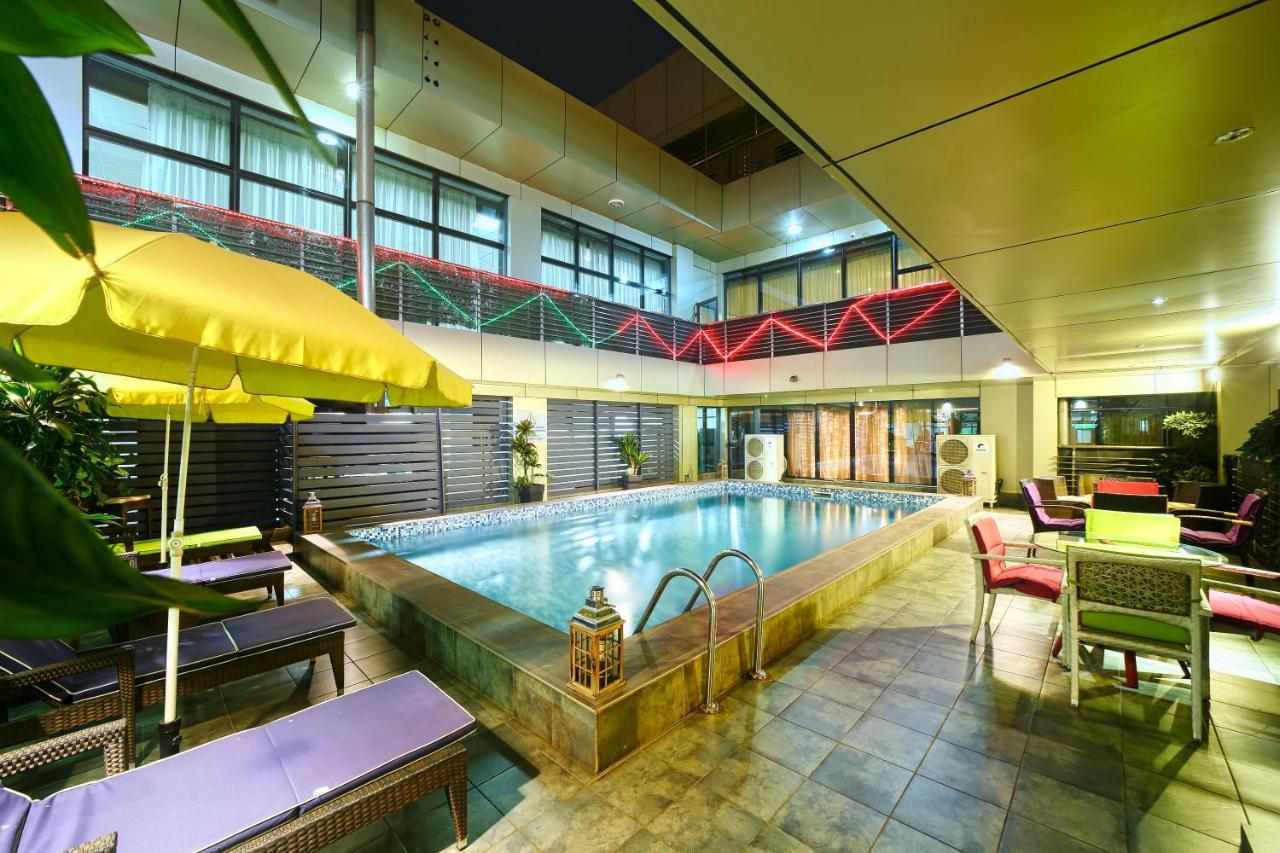 Hotel La Falaise Yaoundé Exterior foto